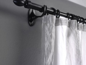 Bastoni e binari tende camera da letto